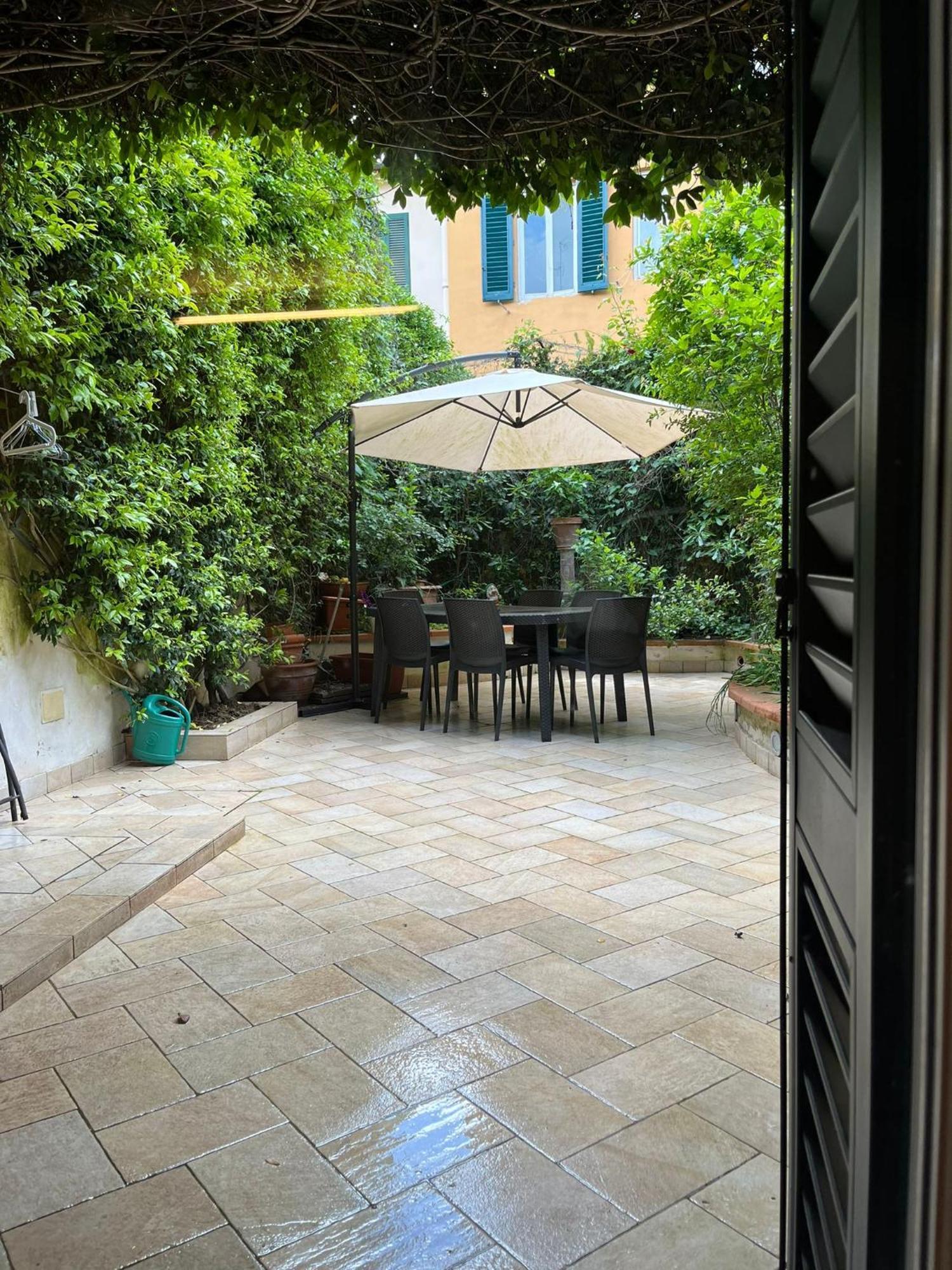 Exquisite 2Br Apartment Nearby Borgo San Frediano Florens Exteriör bild